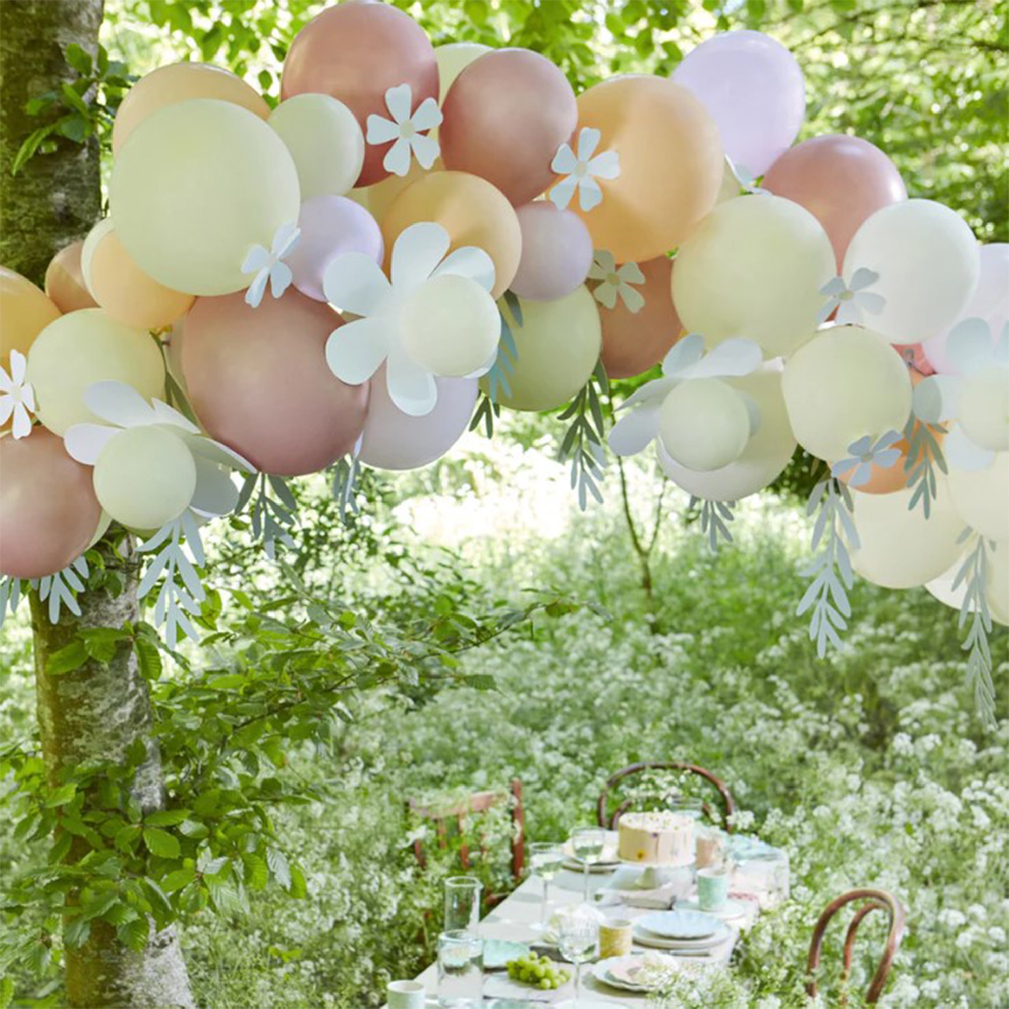 Meri Meri - Ballongirlande zum selberbauen mit Gänseblümchen